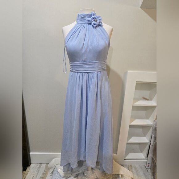 Eliza J halter-neck dress w/ruched waist floral detail NWT Size 6P Light Blue - Picture 4 of 7